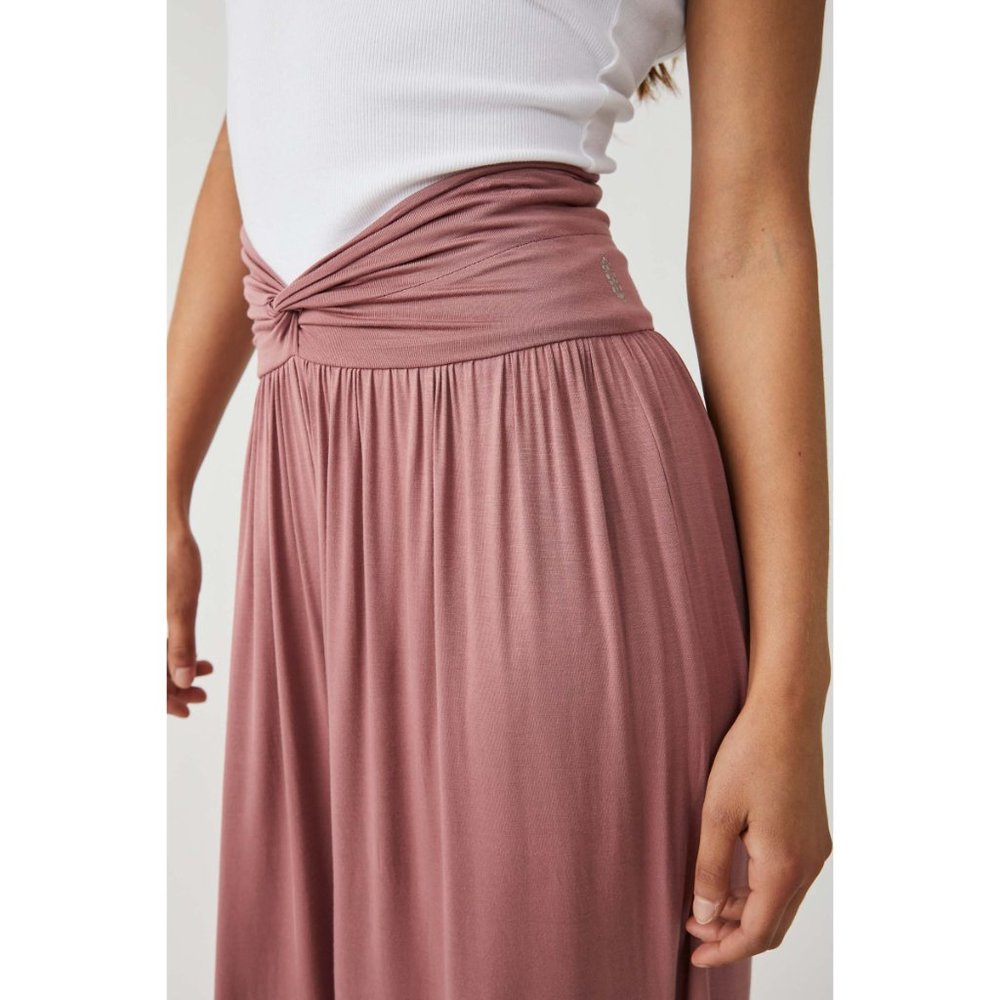 🎉LAST CHANCE🎉 NWT FP Movement Just Breathe Wide Leg / Mauve Merlot - Picture 5 of 7